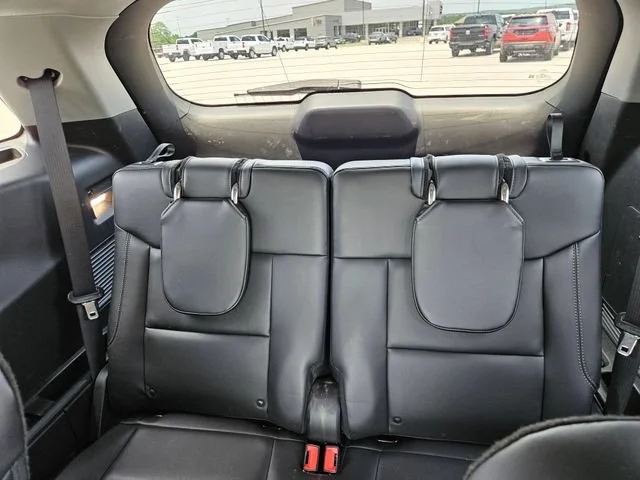 Used 2023 Gray Ford XLT image 26
