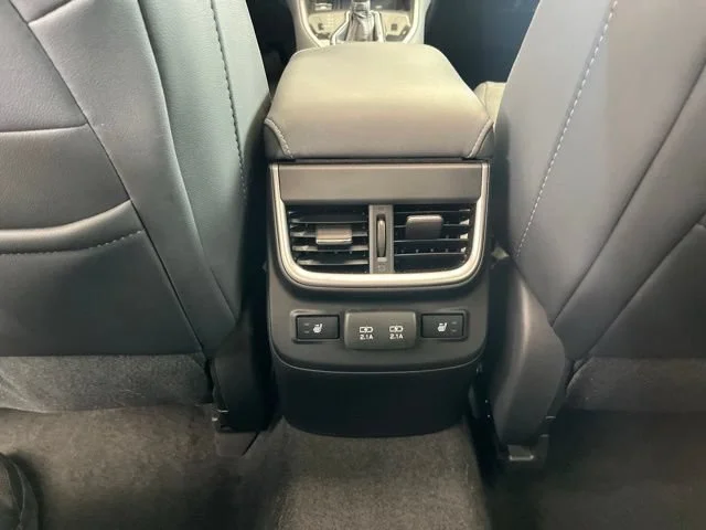 Used 2021 Crystal White Pearl Subaru Limited XT image 47