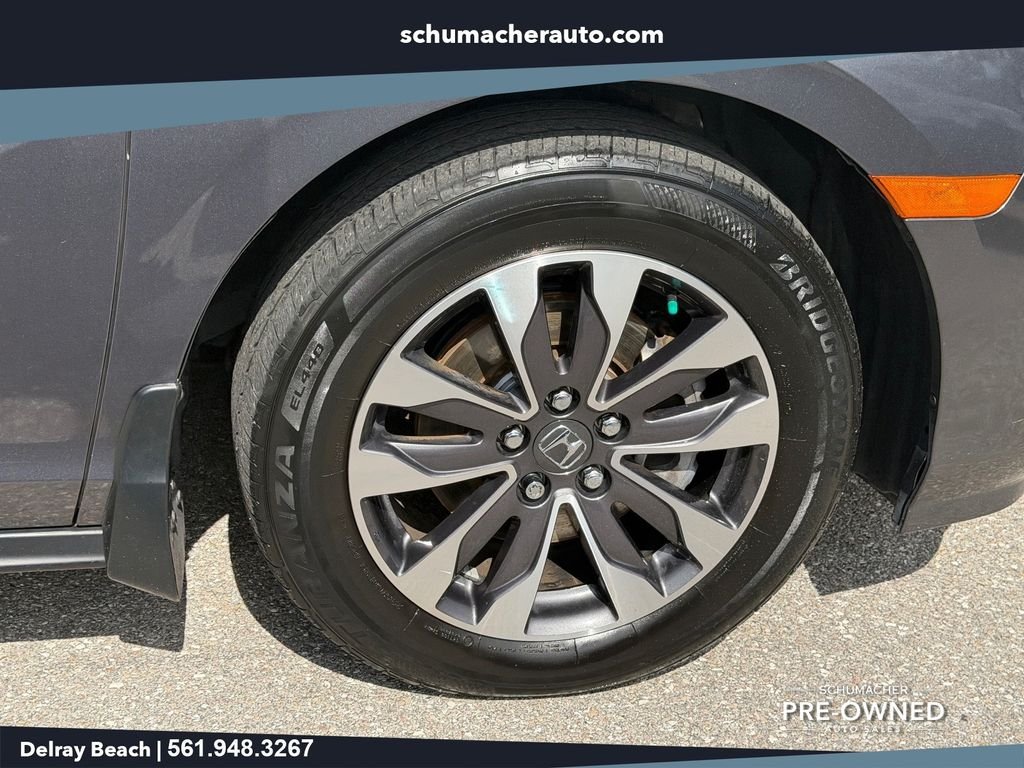 Used 2024 Black Honda EX-L image 9