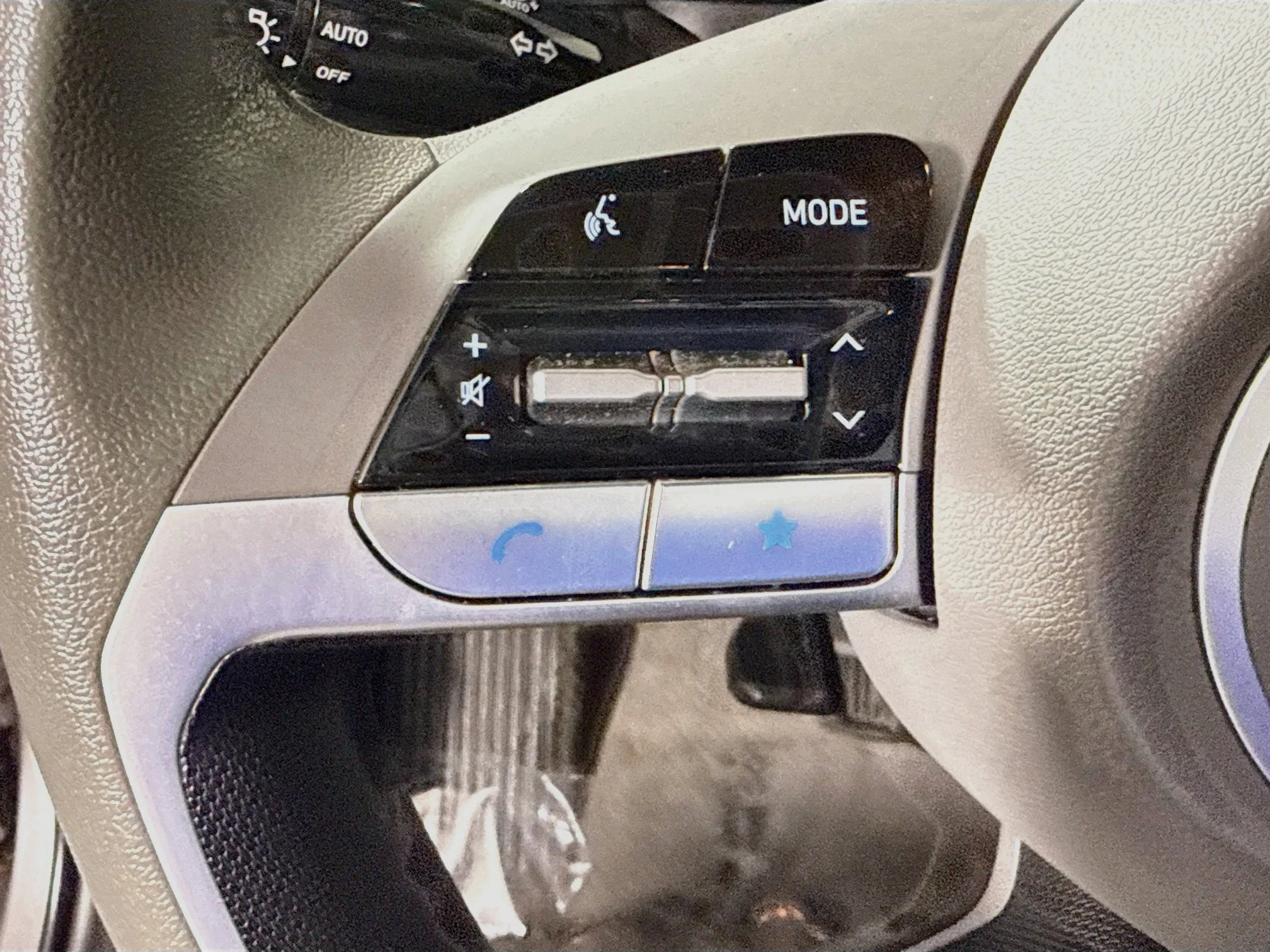 Used 2024 Fluid Metal Hyundai SE image 10