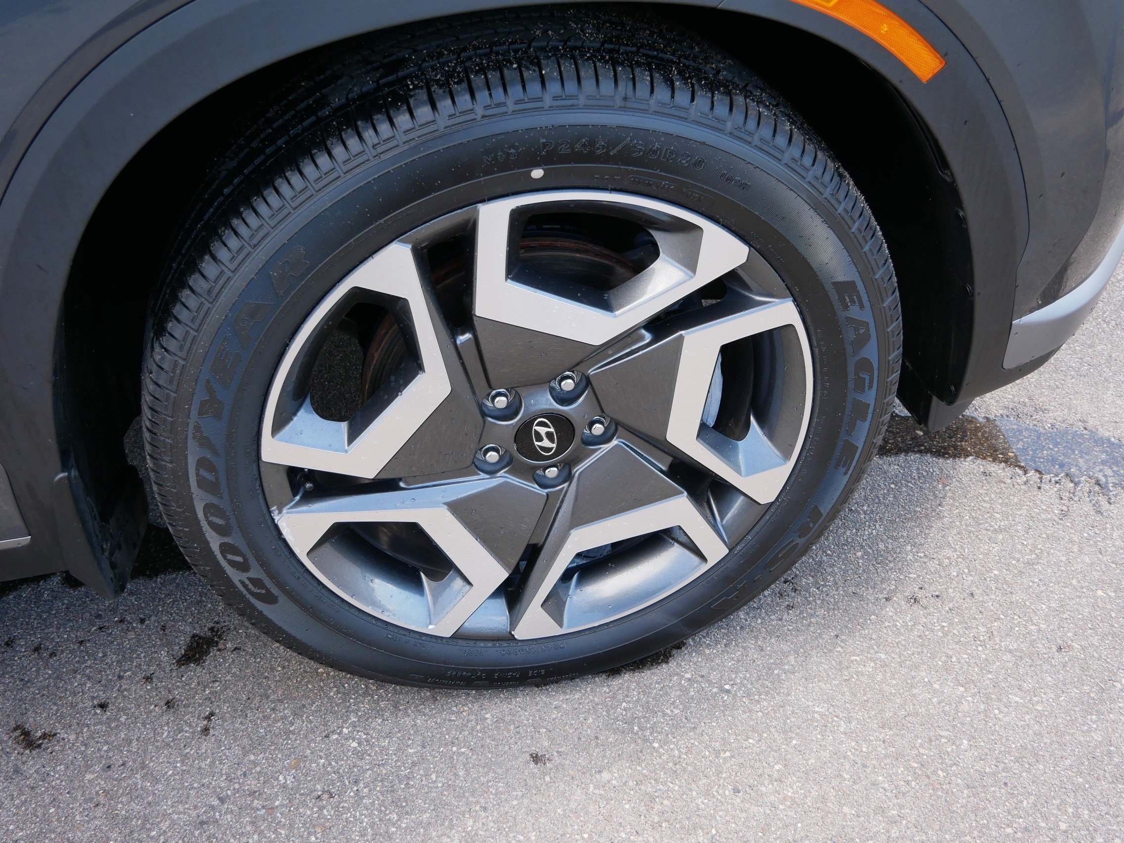 Certified Used 2023 Steel Graphite Hyundai Limited image 15