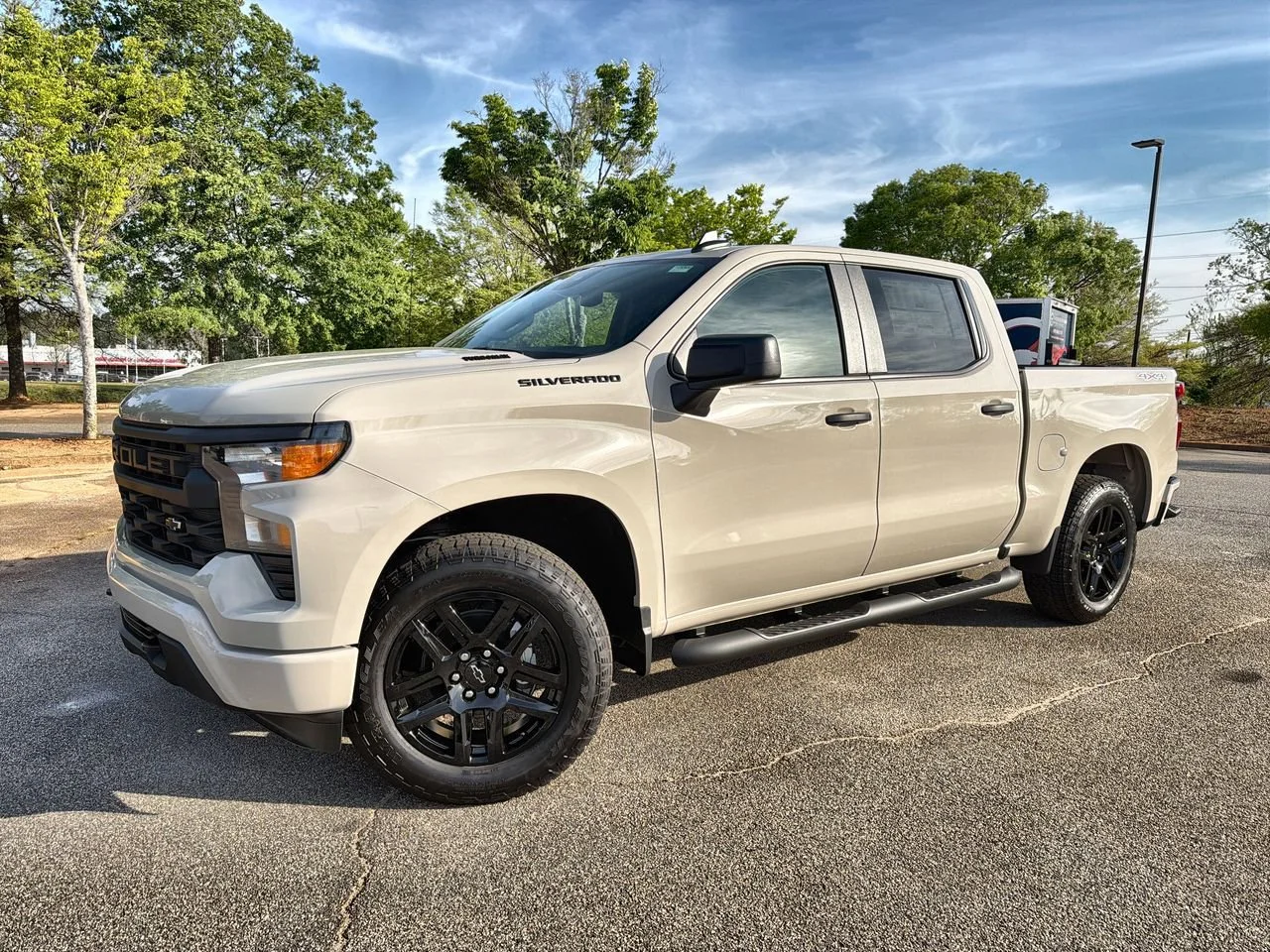 2026 Chevrolet Silverado 1500 Custom 4X4 Crew Cab Short Box's photo