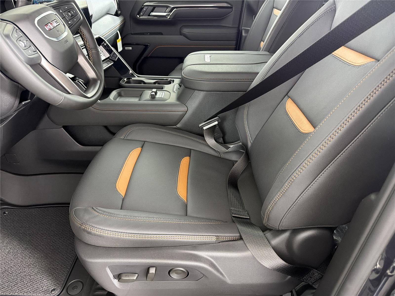 2026 GMC Sierra 2500HD AT4 - Photo 8