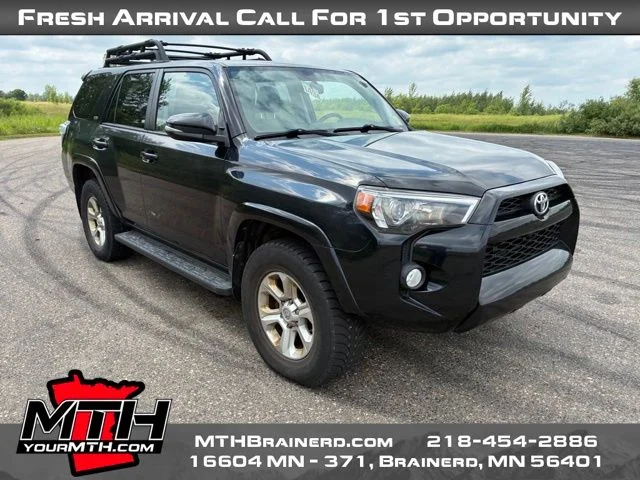 Used 2016 Black Toyota SR5 image 2