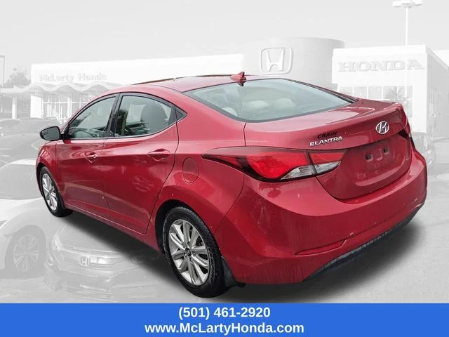Used 2016 Red Hyundai SE image 5
