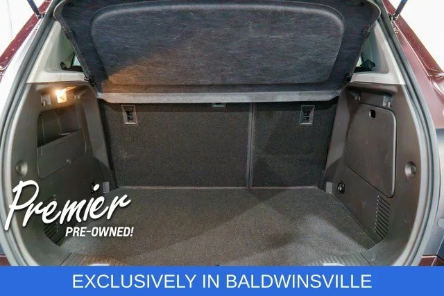 Used 2022 Red Chevrolet LT image 9