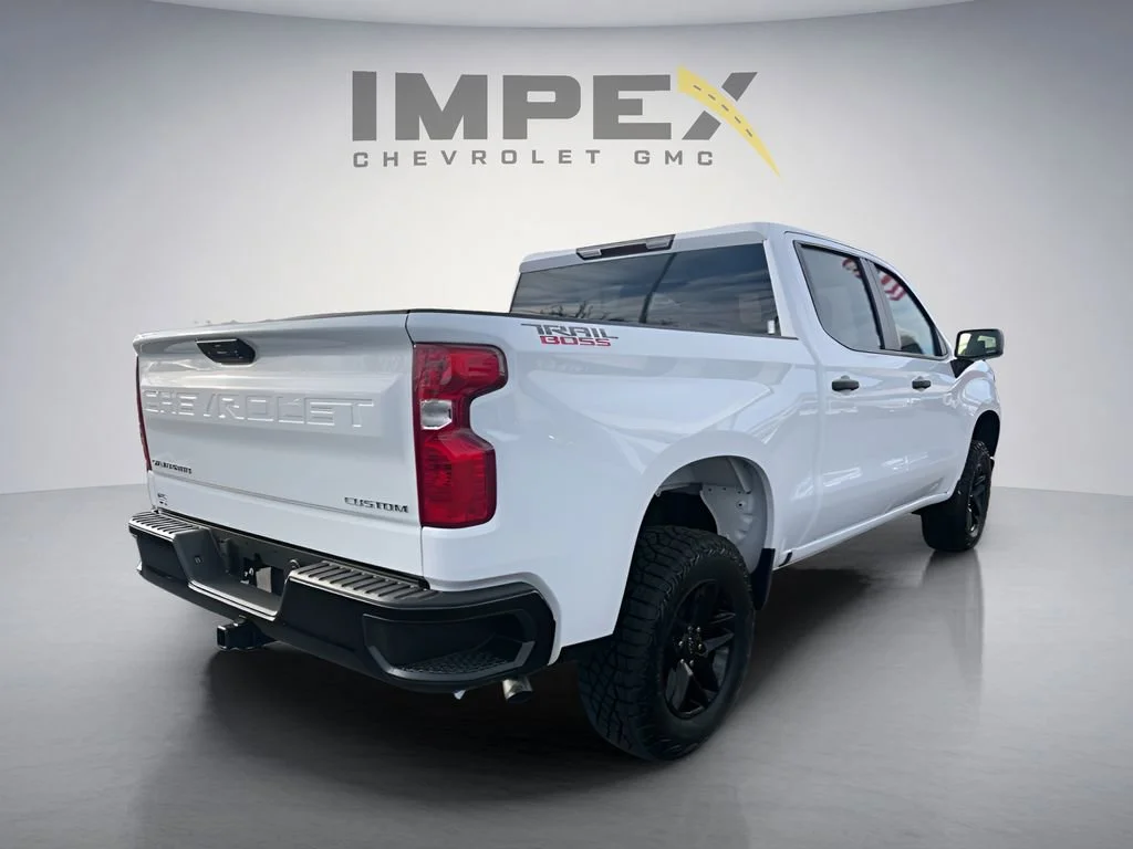 Used 2025 Summit White Chevrolet Custom Trail Boss image 6