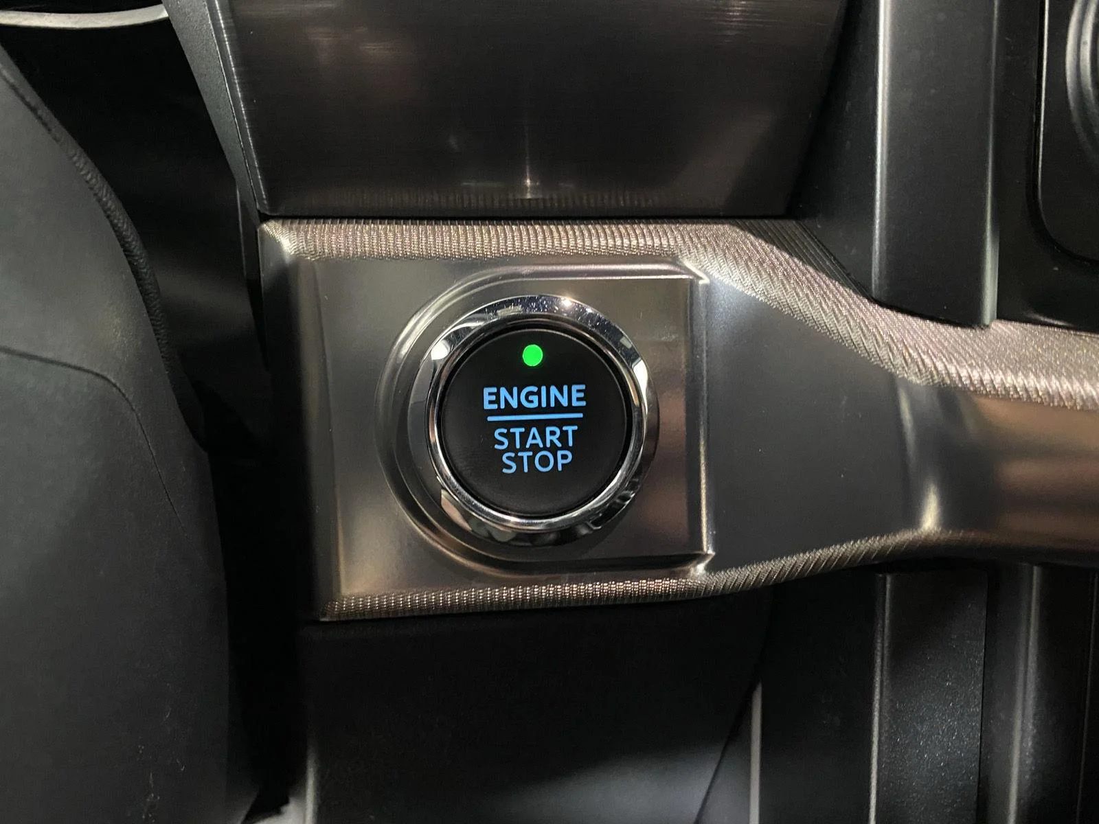 Used 2023 Avalanche Gray Ford Raptor image 15