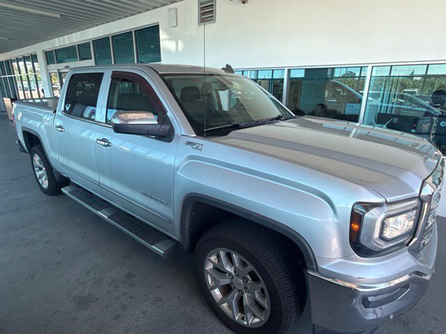 Used 2018 Silver GMC SLT image 3