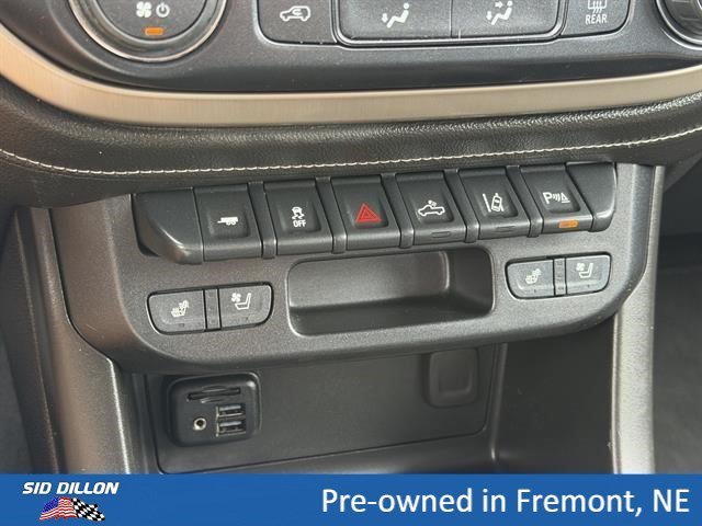 Used 2019 RED QUARTZ TINTCOAT GMC 4WD Denali image 12