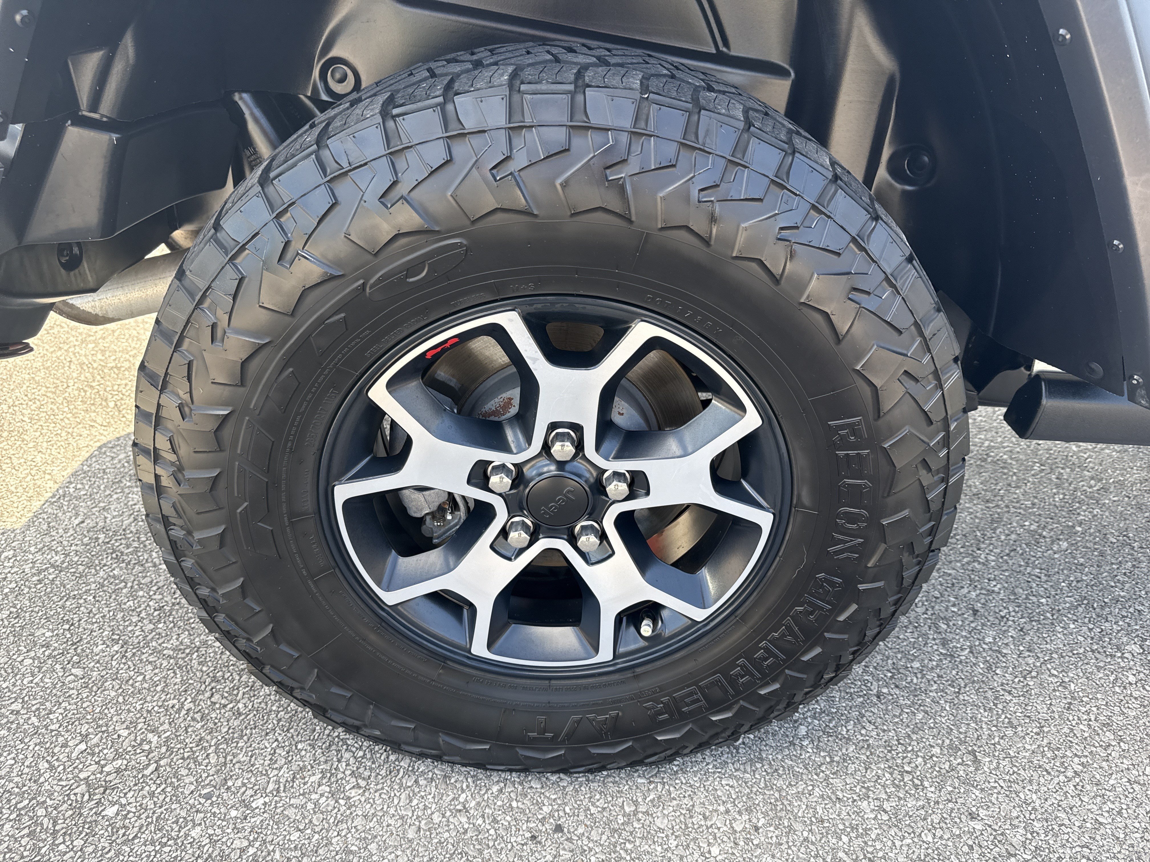 Used 2020 Bright White Clearcoat Jeep Rubicon image 26