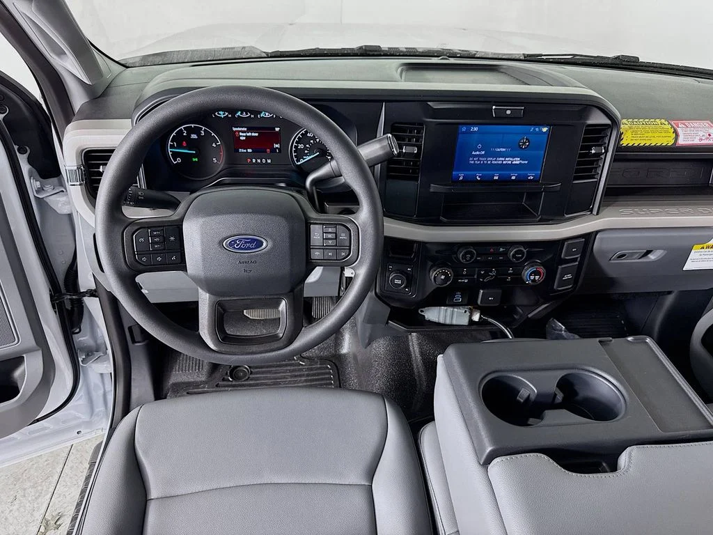 New 2025 Oxford White Ford F-450® XL image 20