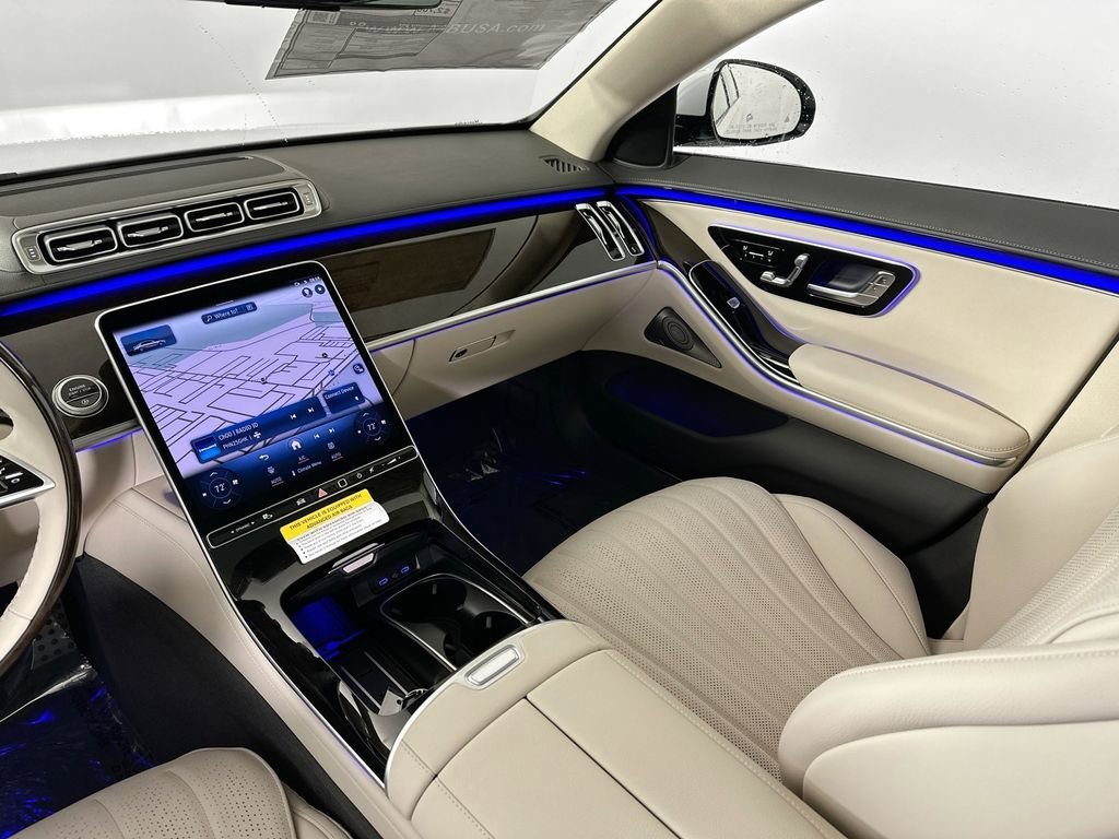 New 2026 MANUFAKTUR Moonlight White Metallic Mercedes-Benz S 500 image 59