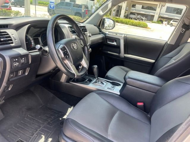 Used 2017 Silver Toyota  image 5