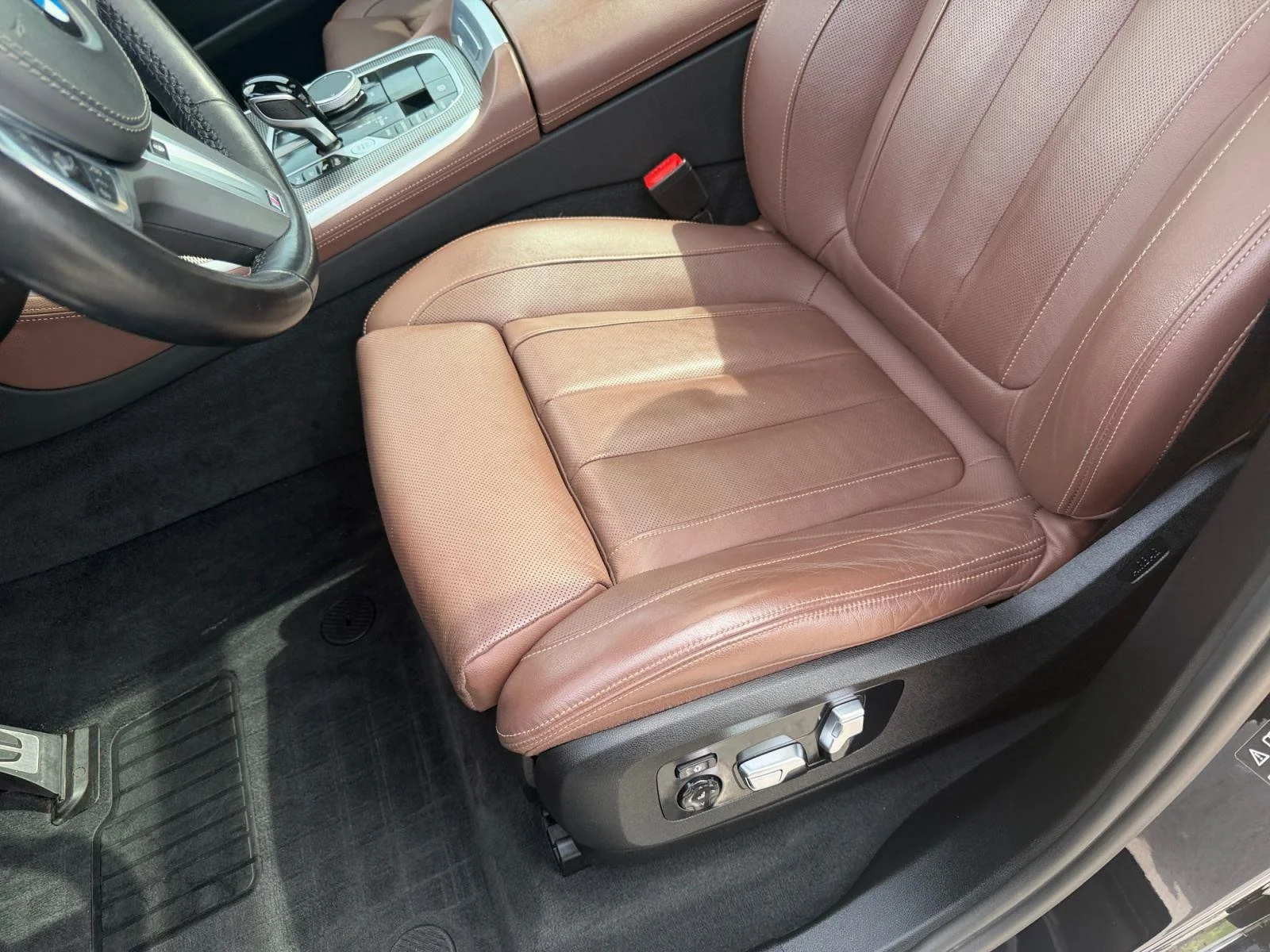 Used 2022 Carbon Black Metallic BMW M50i image 38