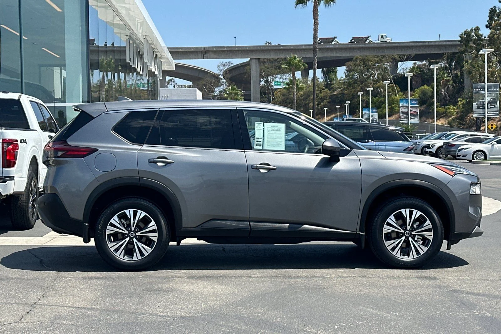 Used 2021 Gray Nissan SV image 2