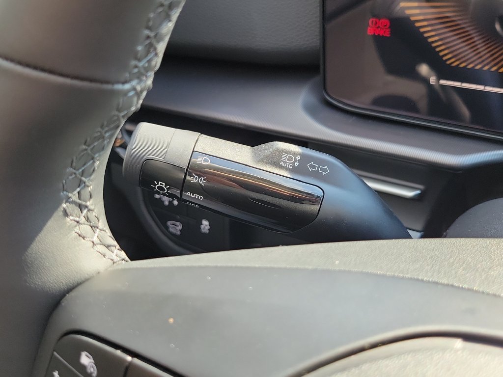 New 2027 Wolf Gray Kia EX image 28