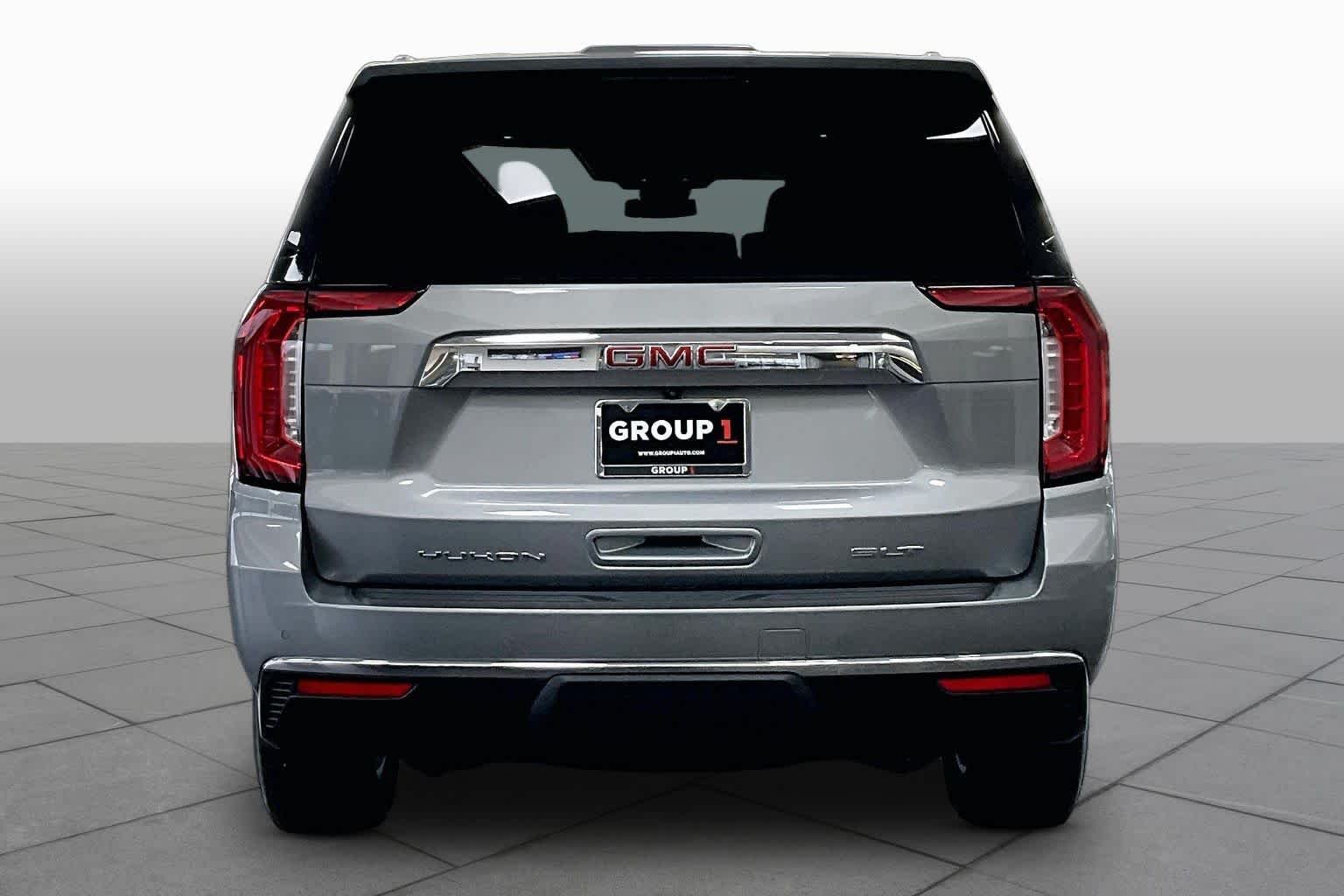 Used 2023 Sterling Metallic GMC SLT image 5