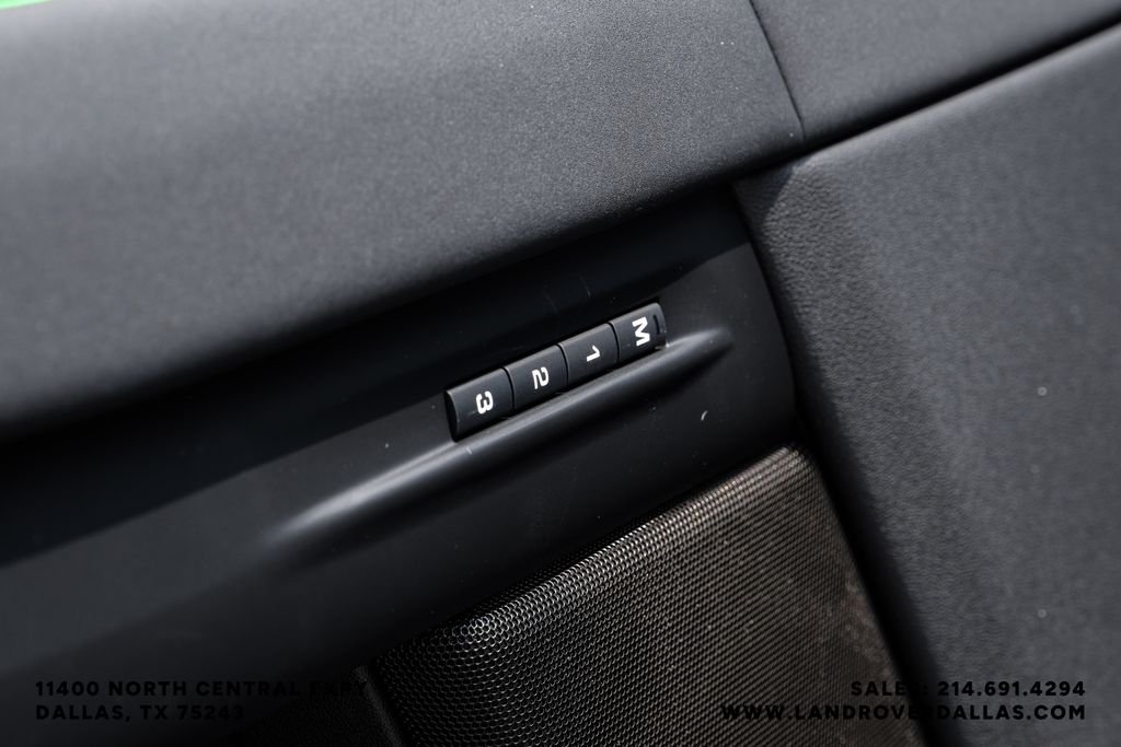 New 2026 Tribeca Blue Metallic Land Rover S image 39