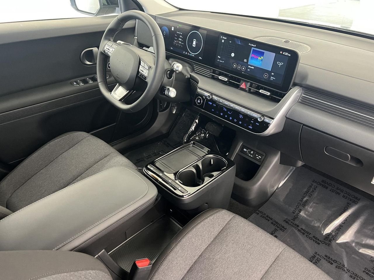 New 2026 Abyss Black Hyundai SE image 28
