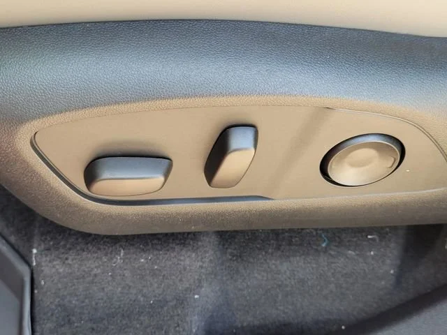 2026 GMC Acadia Elevation - Photo 24