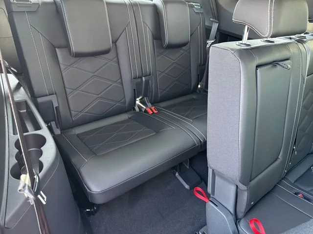 New 2026 Pure Gray Volkswagen 2.0T SE w/Technology image 25