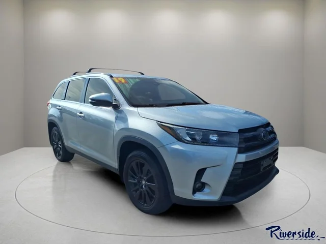 2019 Toyota Highlander SE