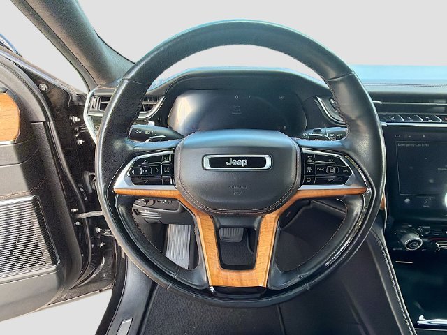 Used 2022 Diamond Black Jeep Summit Reserve image 39