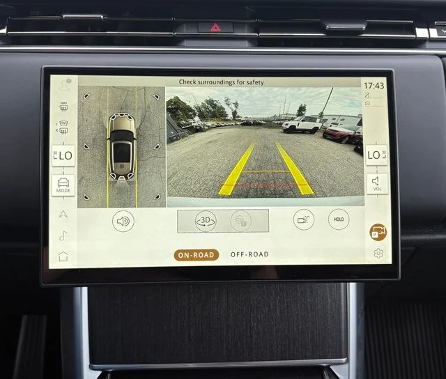 New 2026 Fuji White Land Rover SE image 23