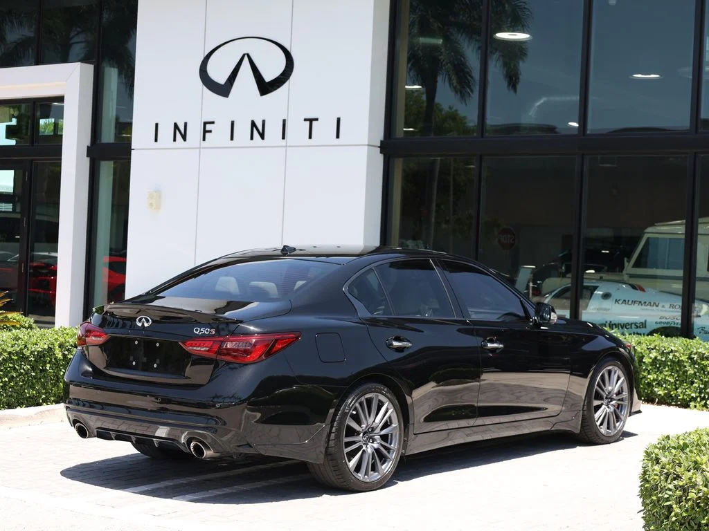 Certified Used 2023 Black INFINITI Red Sport 400 image 4