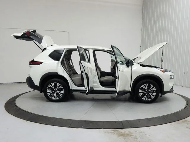Used 2023 White Nissan SV image 16