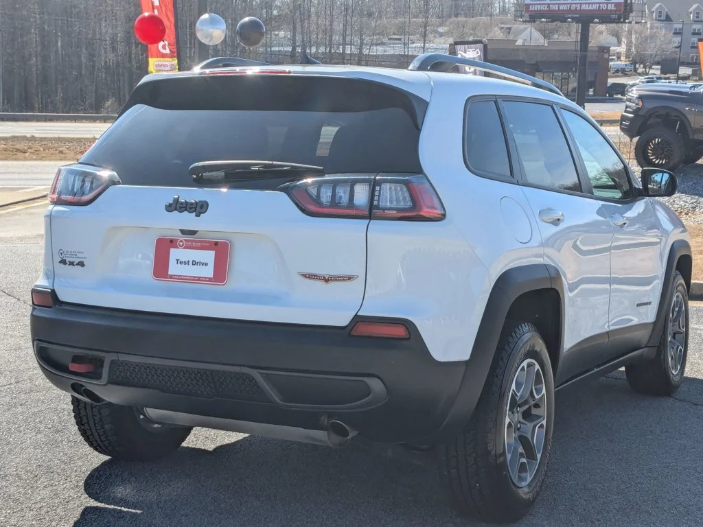 Used 2022 Bright White Clearcoat Jeep Trailhawk image 5