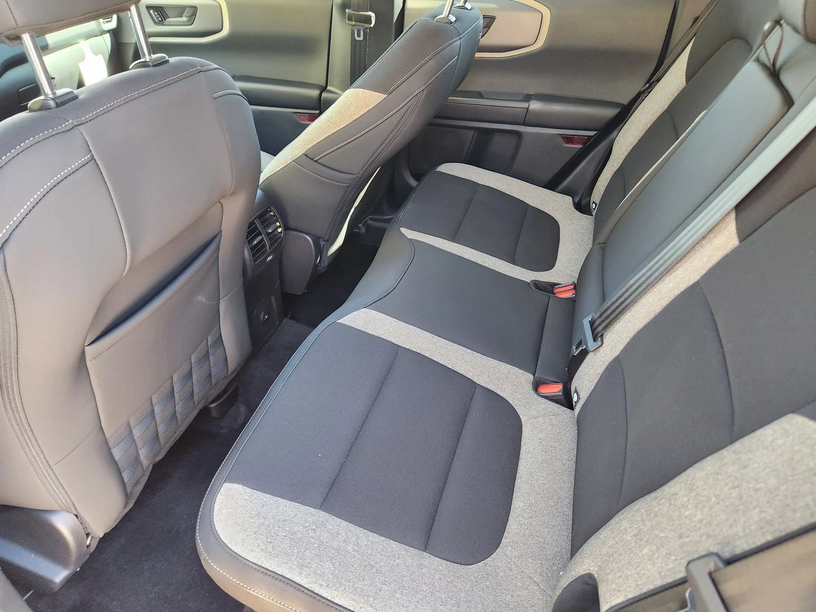 New 2025 Azure Gray Metallic Tri-Coat Ford Big Bend® image 20