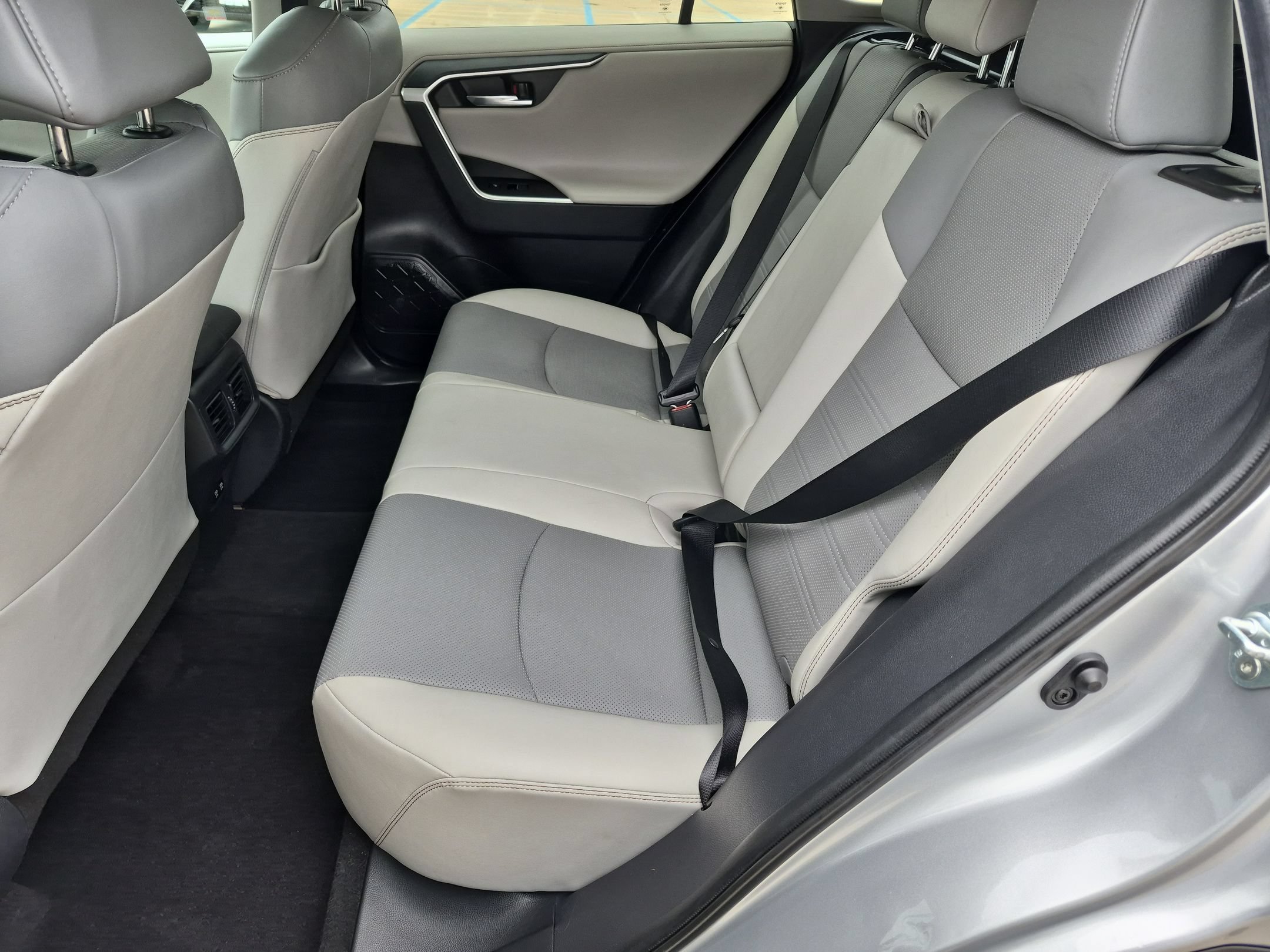 Used 2019 Silver Sky Metallic Toyota Limited AWD image 24