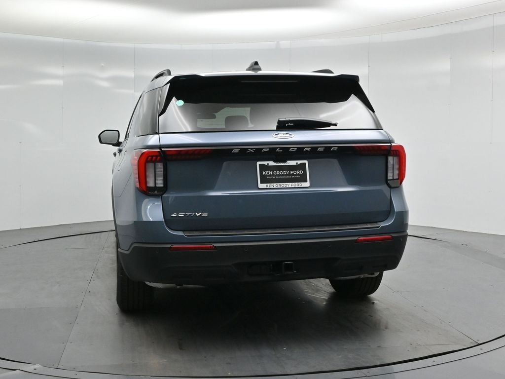 New 2026 Vapor Blue Metallic Ford Active image 26