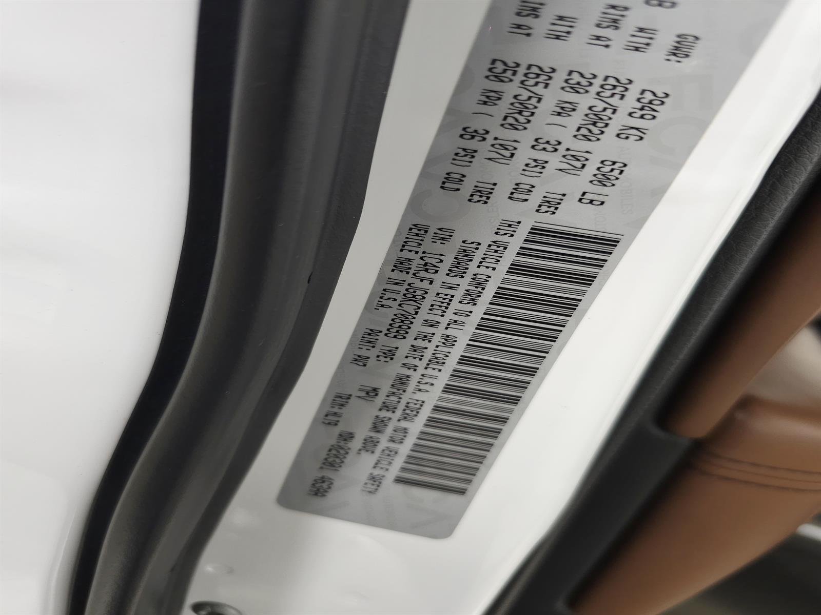 Used 2019 White Jeep Summit image 32