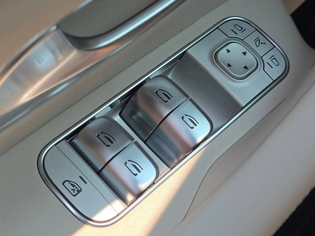 New 2026 Polar White Mercedes-Benz GLE 53 AMG® image 69