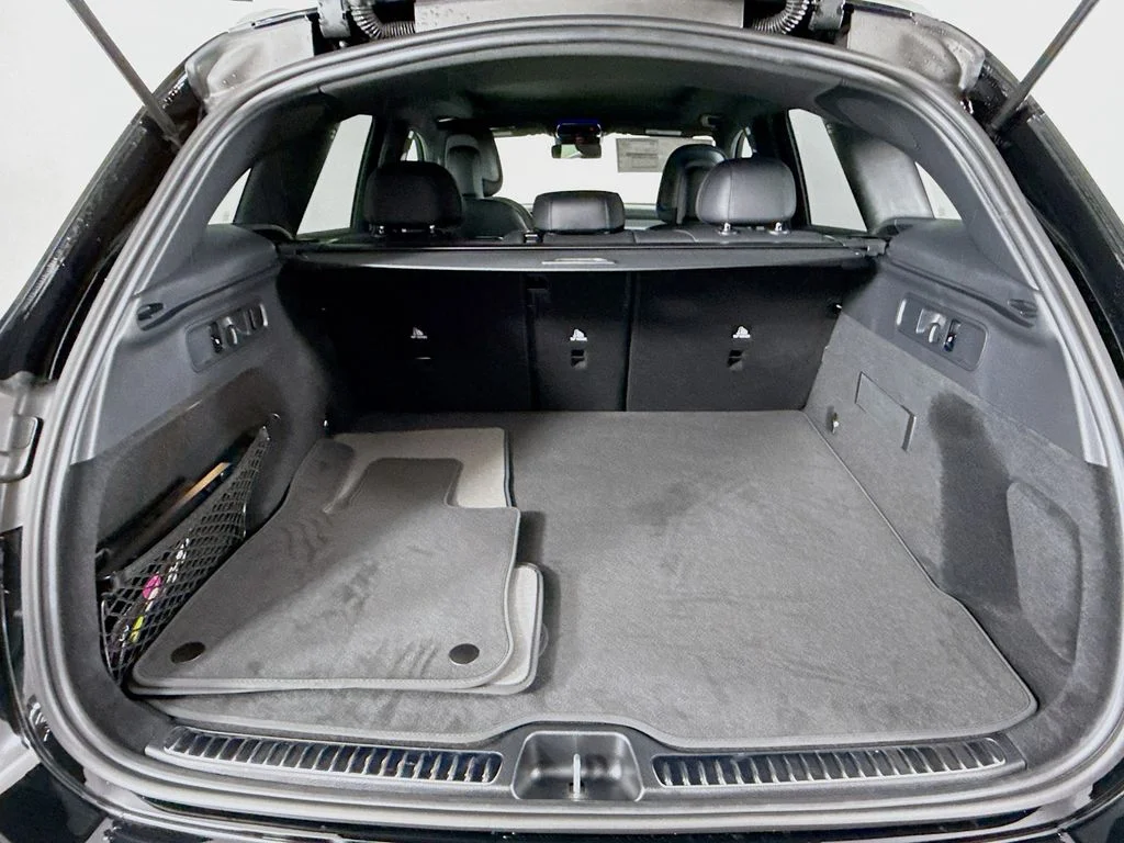 Certified Used 2026 Black Mercedes-Benz GLC 300 image 28
