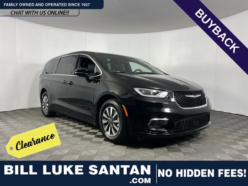 2025 Chrysler Pacifica PHEV Select