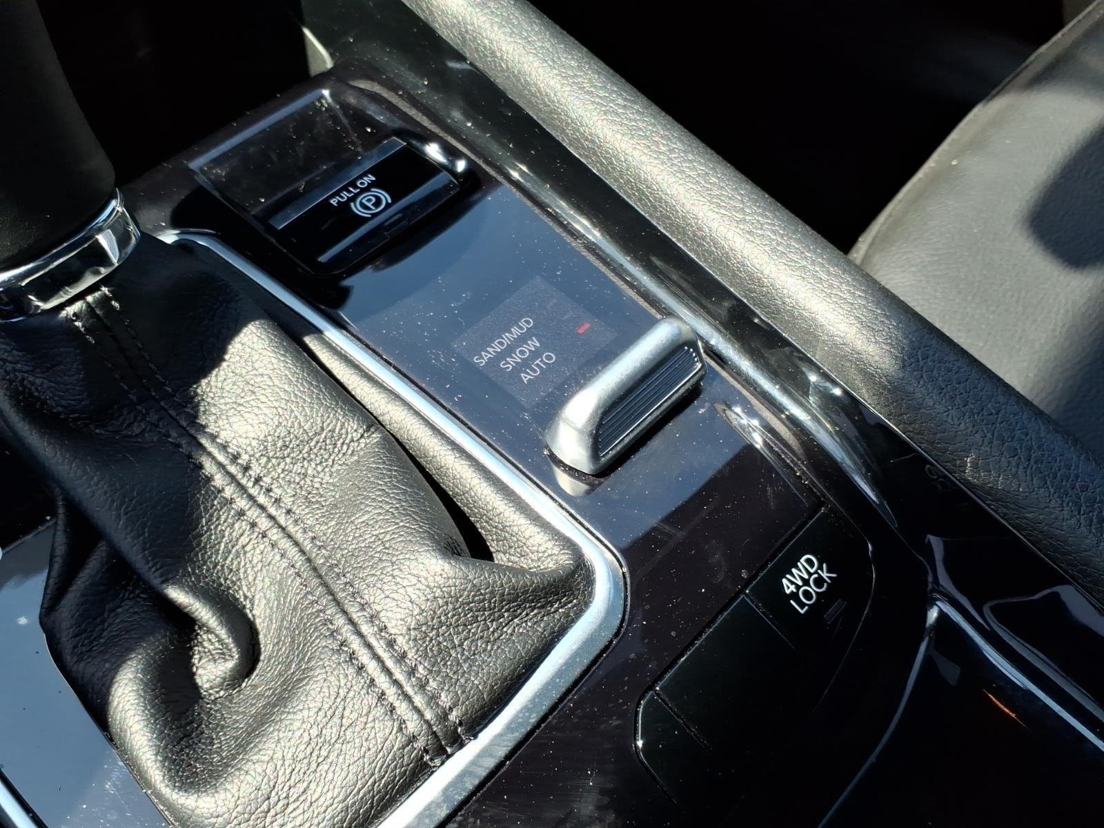 Used 2024 Bright White Clearcoat Jeep Limited image 9