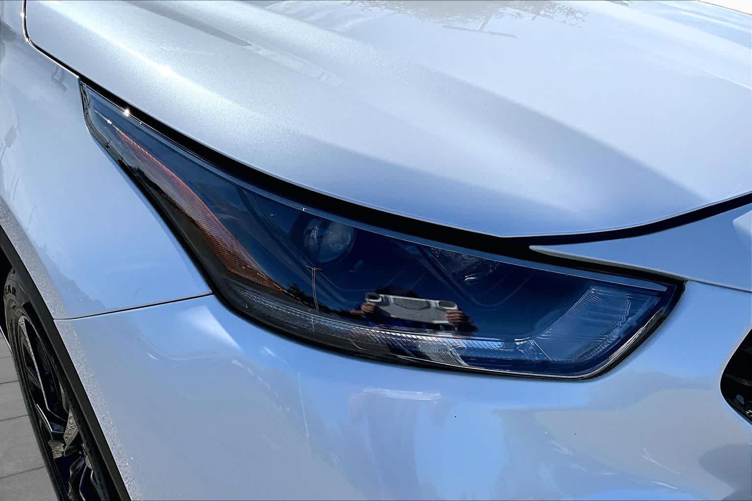 Certified Used 2024 Wind Chill Pearl Toyota XSE image 27