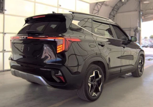 Used 2024 Black Kia EX image 3