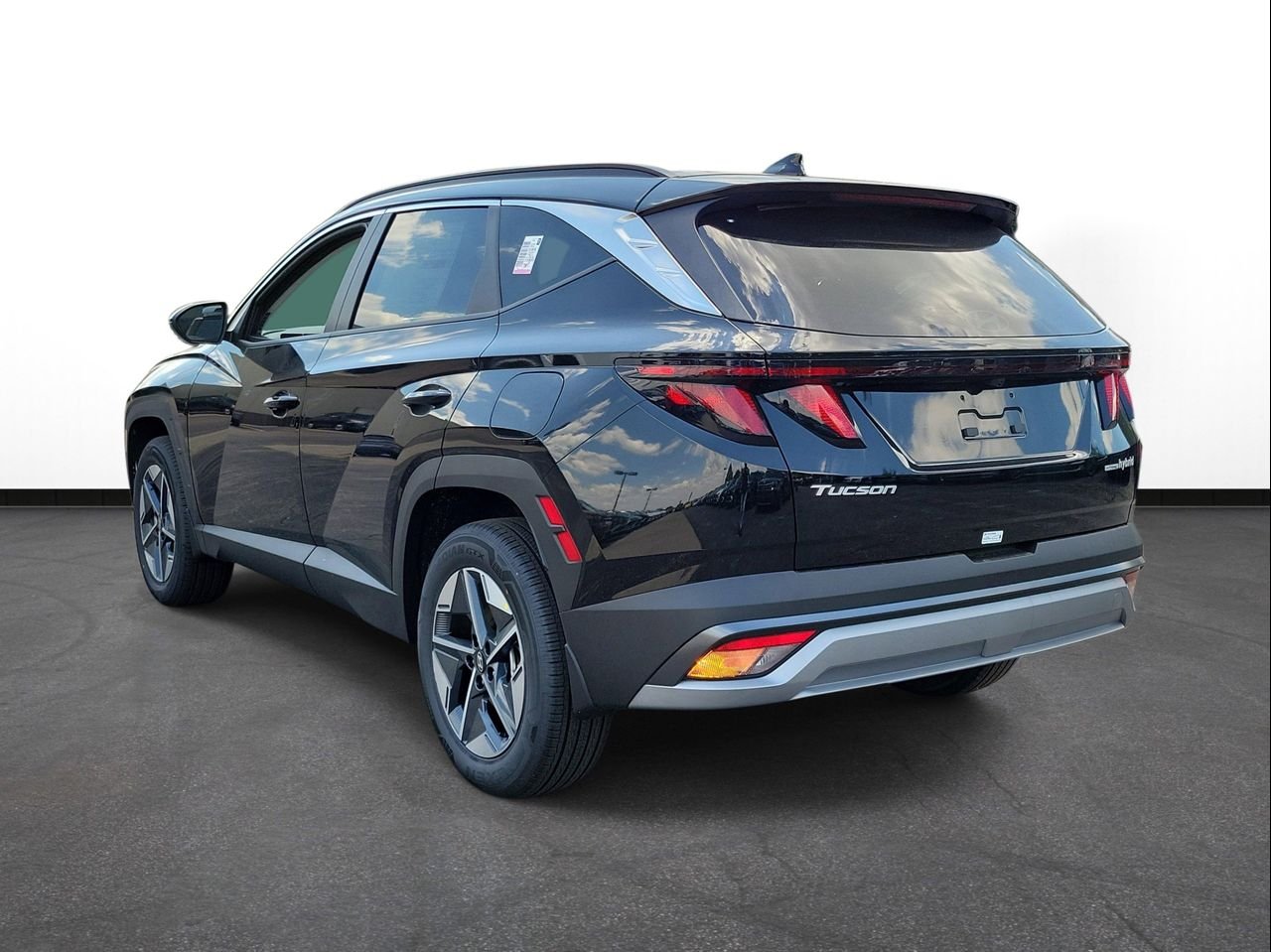 New 2026 Ash Black Hyundai SEL AWD image 3