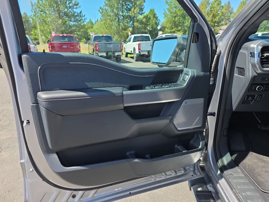 New 2026 Iconic Silver Metallic Ford Lariat® image 13