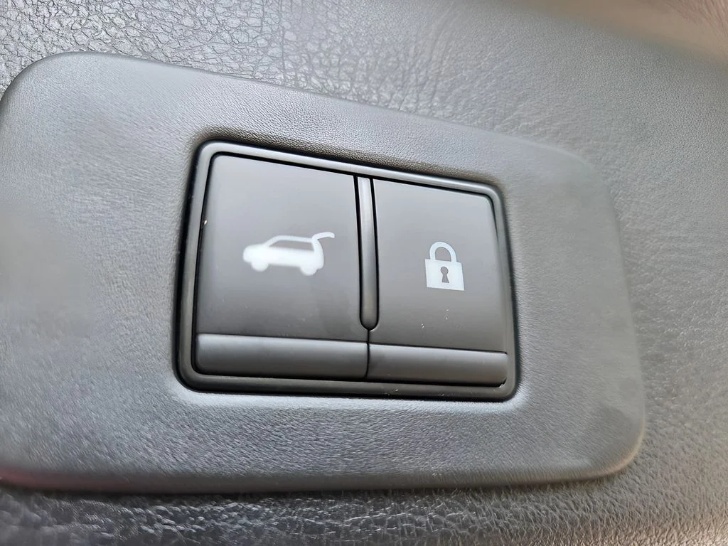 Used 2026 Everest White Pearl Tricoat Nissan Platinum image 7