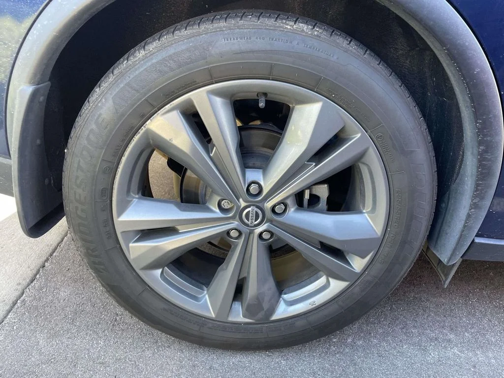 Used 2020 Deep Blue Pearl Nissan Platinum image 5