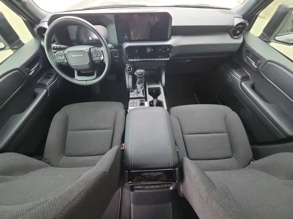 Certified Used 2025  Toyota 1958 image 21