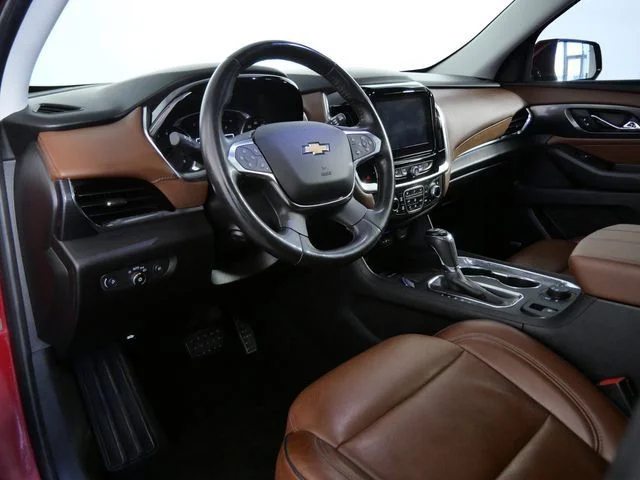 Used 2018 Red Chevrolet High Country image 15