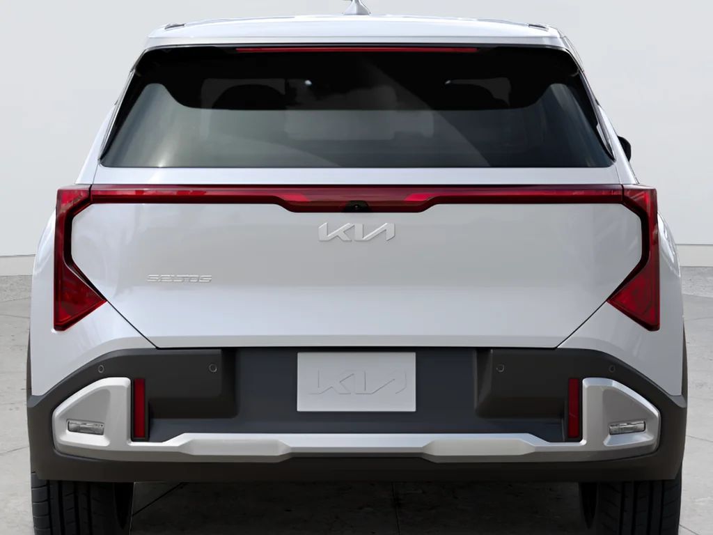 New 2027 Snow White Pearl Kia S image 4