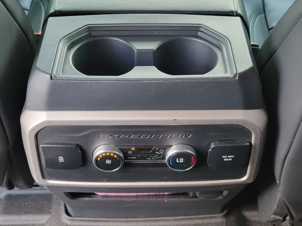 Used 2024 Black Ford XLT image 16
